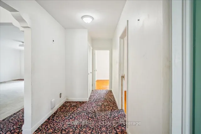 Additional image 6 of 2182 Courtland Dr