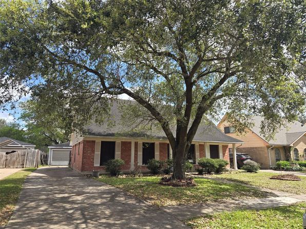 12019 Arrowhead Glen Dr, Houston, TX 77071