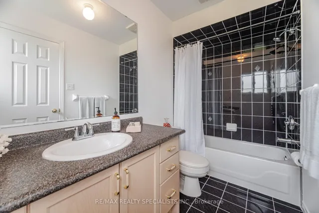 Additional image 25 of 5103 Tree Crt