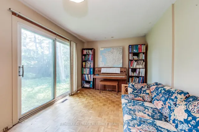 Additional image 9 of 455 Canterbury Cres