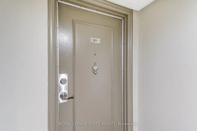 Additional image 6 of 975 Warwick Crt Unit B1