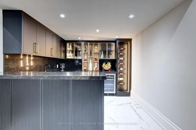 Additional image 39 of 7548 Sixth Line