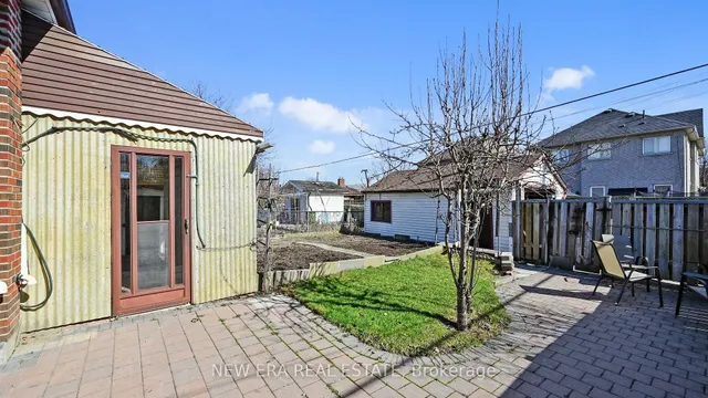 Additional image 38 of 35 Beckett Ave