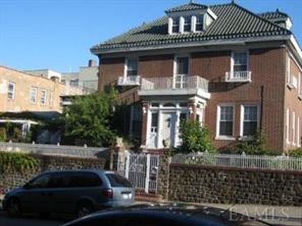 141 W 195th St, Bronx, NY 10468