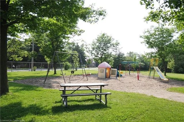 Additional image 31 of 75 Marisa St