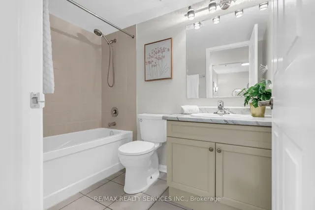 Additional image 38 of 60 Baycliffe Cres Unit 104