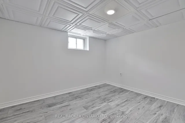 Additional image 43 of 70 Colonial Ave