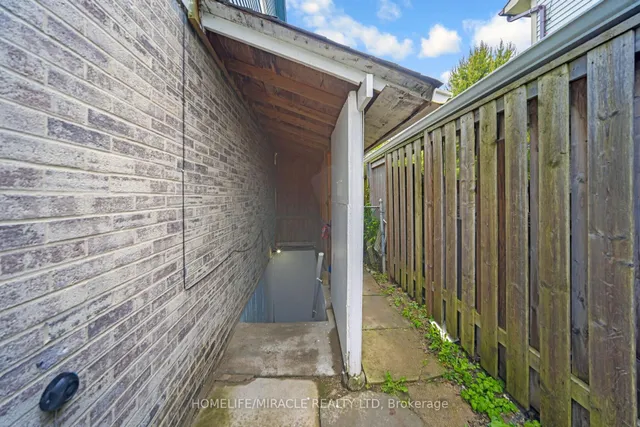 Additional image 48 of 35 Horseley Hill Dr