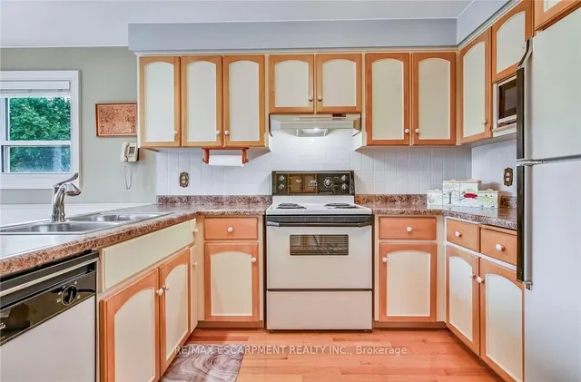 Additional image 33 of 21 RIVIERA Rdge