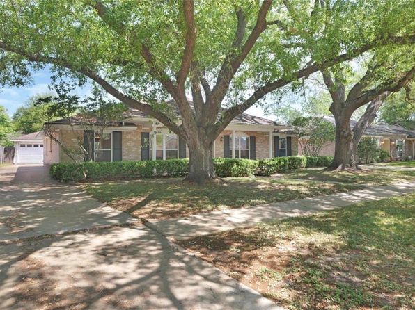 7618 Twin Hills Dr, Houston, TX 77071