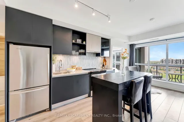 Additional image 2 of 405 Dundas St Unit 702