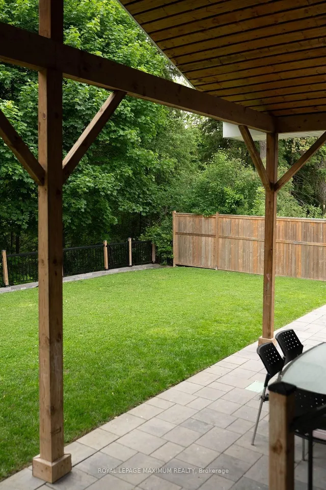 Additional image 42 of 76 Langholm Dr