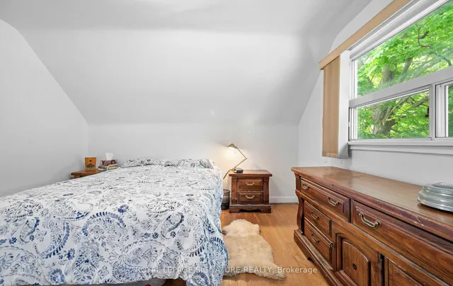 Additional image 19 of 129 Allenby Ave