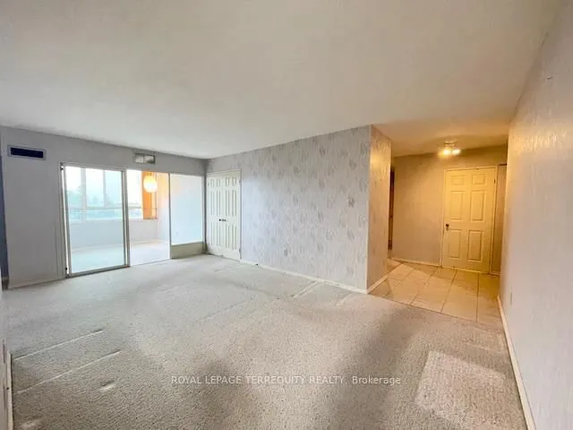 Additional image 4 of 100 County Court Blvd Unit 309