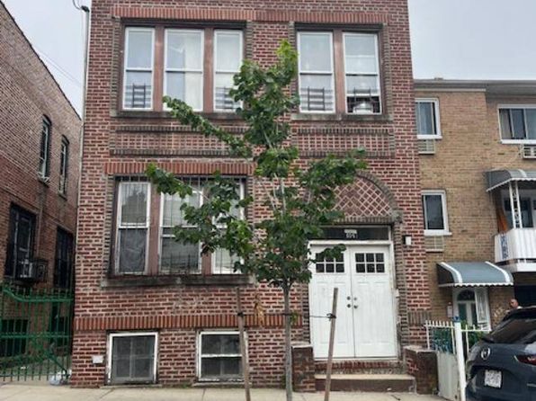 854 E 214th St, Bronx, NY 10467