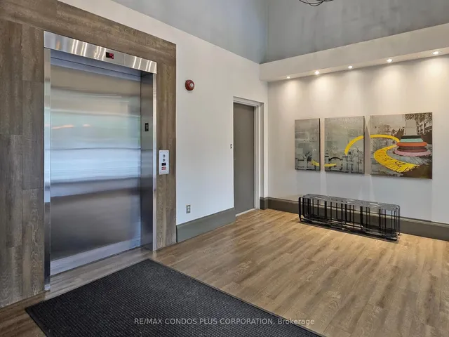 Additional image 39 of 500 Richmond St Unit 325