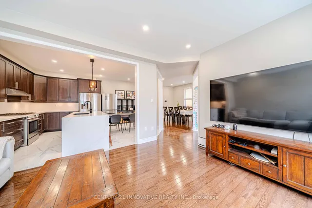 Additional image 15 of 960 Dice Way