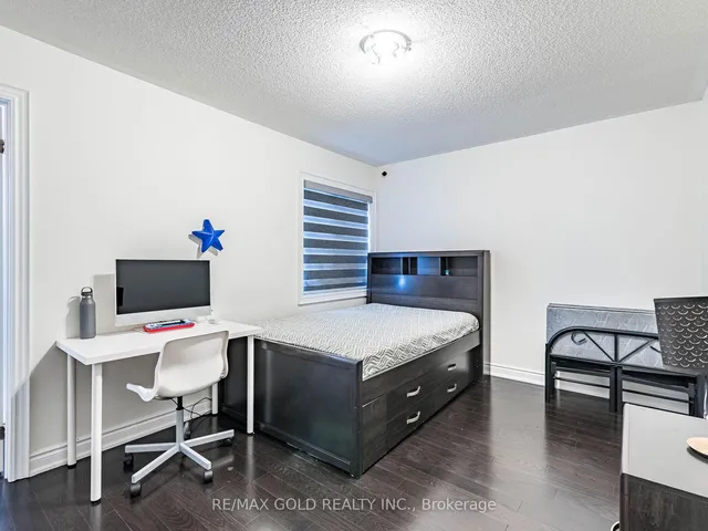 Additional image 34 of 4 Wainwright Dr