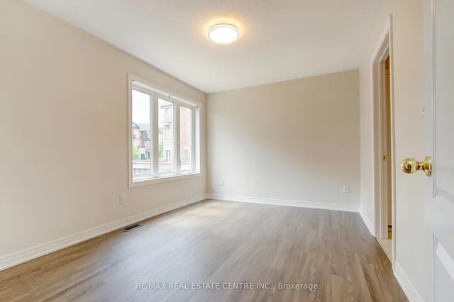 Additional image 9 of 7 Rabbit Run Way