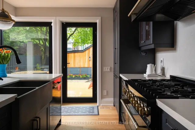 Additional image 18 of 26 McMaster Ave