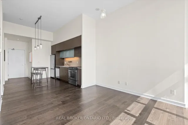 Additional image 12 of 110 Charles St Unit PH 4403