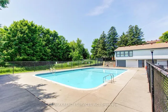 Additional image 38 of 112 Ashton Cres Unit 112