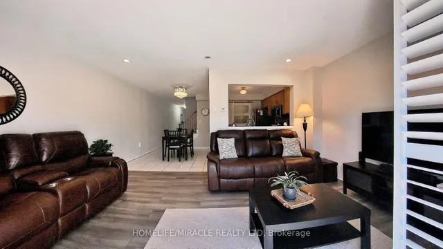 Additional image 19 of 174 Highbury Dr Unit 9