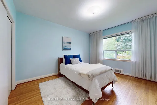 Additional image 14 of 64 Saybrook Ave