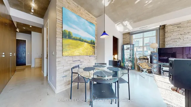 Additional image 18 of 23 Brant St Unit 712