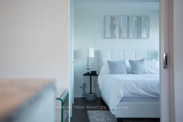 Additional image 21 of 8 Charlotte St Unit 1502