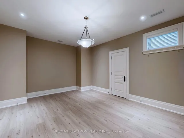 Additional image 41 of 33 Owen Blvd