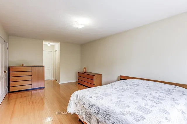 Additional image 27 of 23 White Ave