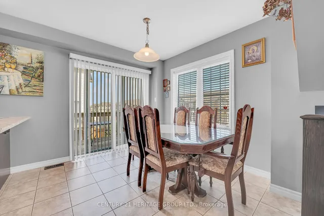 Additional image 30 of 2 England Terr