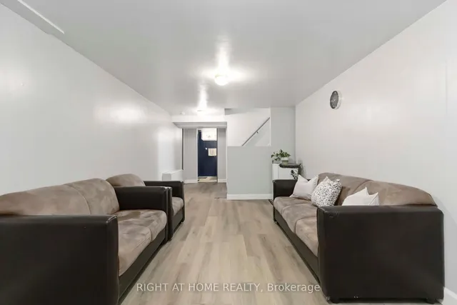 Additional image 22 of 16 Frith Rd