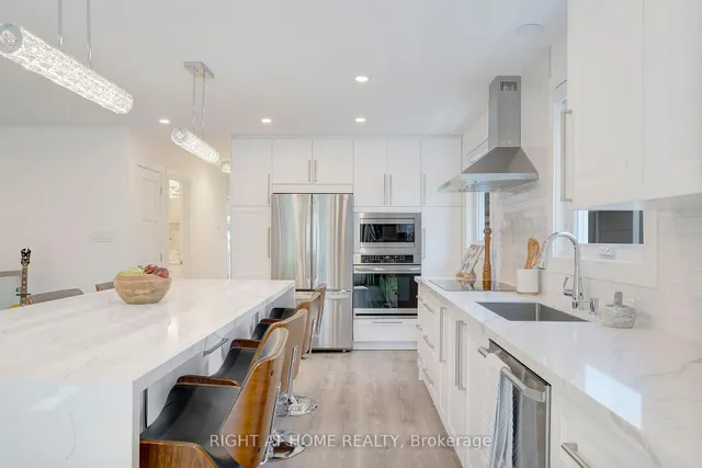 Additional image 10 of 743 Hager Ave