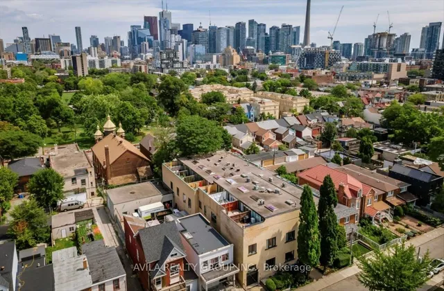 Additional image 45 of 75 Markham St Unit 7