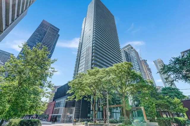 3 Gloucester St Unit 1802