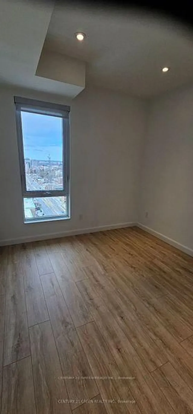 Additional image 10 of 741 King St Unit 1605