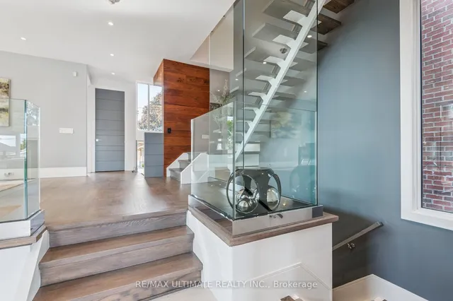 Additional image 38 of 1139 Glengrove Ave