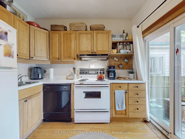 Additional image 10 of 34 Strathcona Ave