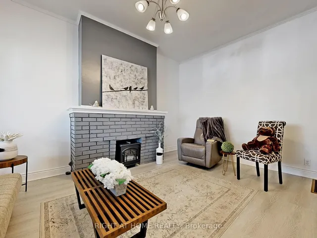 Additional image 7 of 1072 Dufferin St