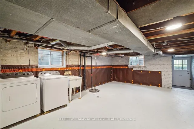 Additional image 30 of 130 Glebeholme Blvd