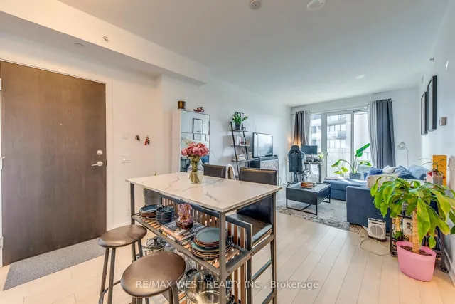 Additional image 4 of 10 Park Lawn Rd Unit 3205