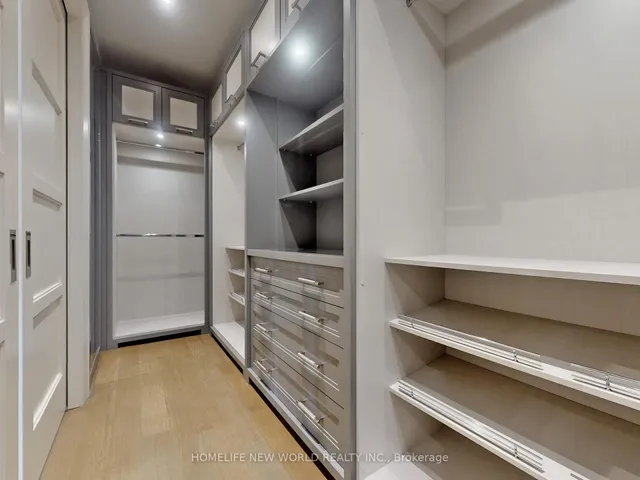 Additional image 22 of 154 Yonge Blvd