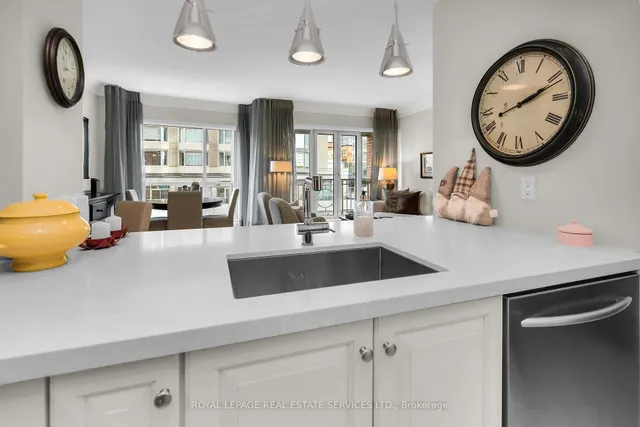 Additional image 10 of 38 Avenue Rd Unit 504