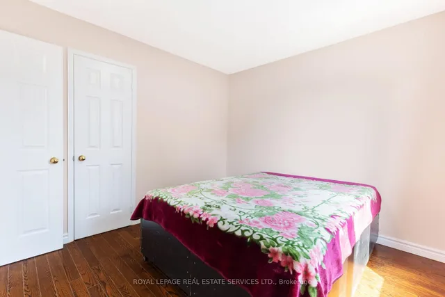 Additional image 23 of 18 Tremont Crt