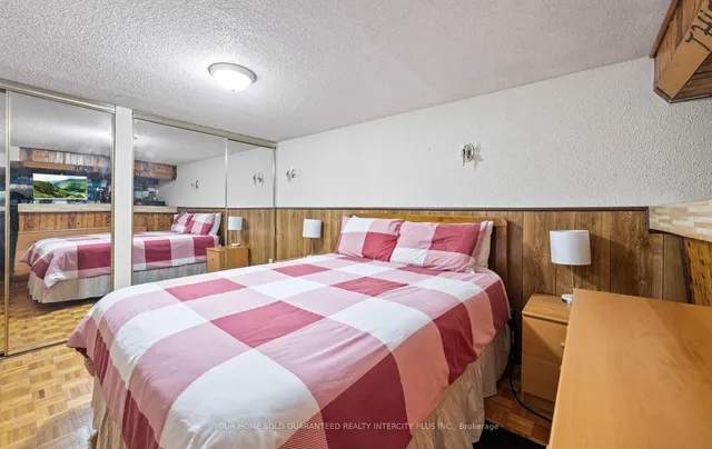 Additional image 43 of 33 Merton Rd