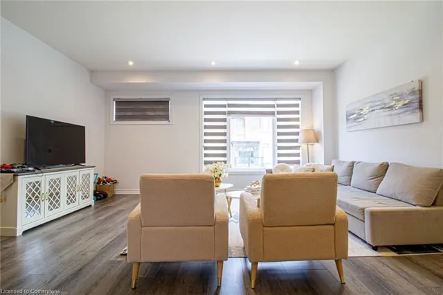 Additional image 11 of 61 Soho St Unit 61