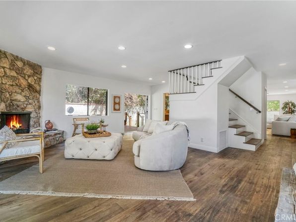 3392 Coy Dr, Sherman Oaks, CA 91423