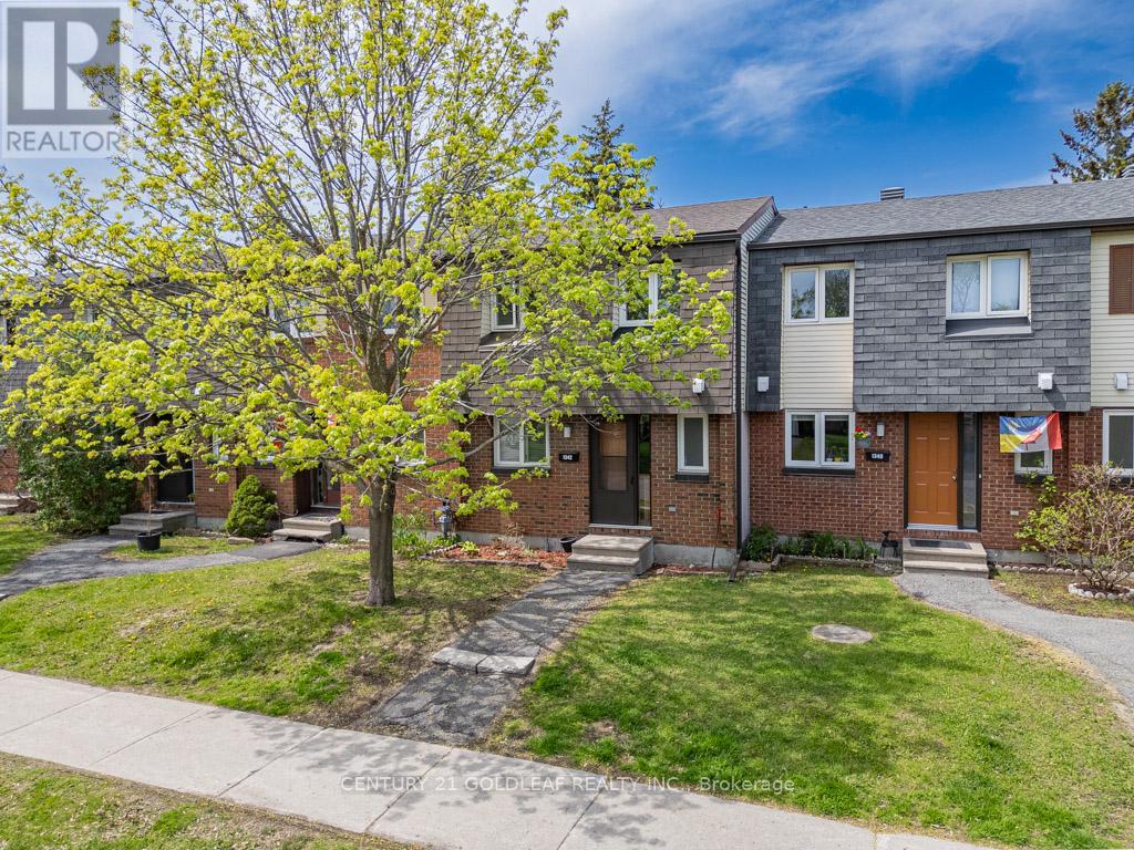 1342 CEDARCROFT CRESCENT|Ottawa, Ontario K1B5C8